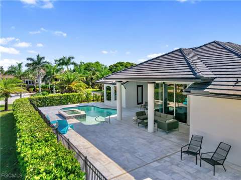 15510 Old Wedgewood Ct, Fort Myers FL - photo 17 of 50
