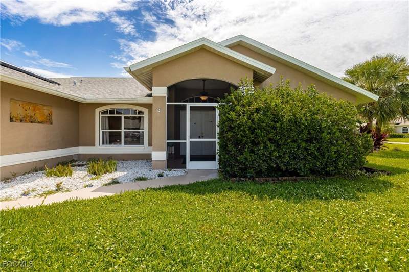 3 bedroom SingleFamilyResidence at 273 Justene Cir, Bethany Trace, Lehigh Acres — photo 3