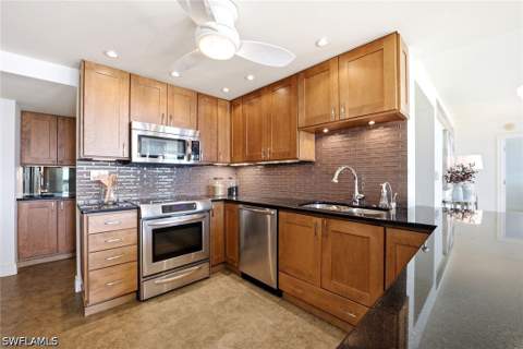 2400 Gulf Shore Blvd N 502, Naples FL - photo 17 of 50