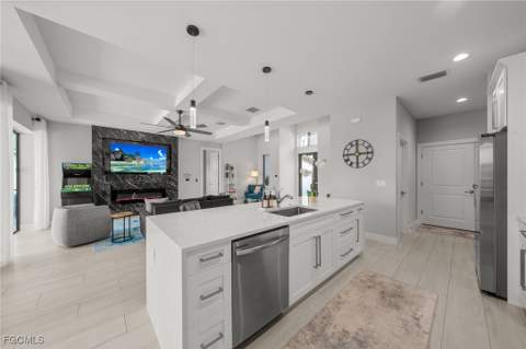 1923 SW 8th Ct, Cape Coral FL - photo 11 of 38