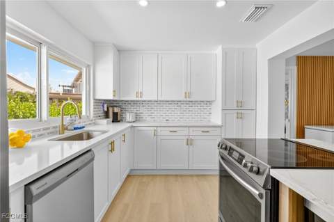 1377 Sand Castle Rd, Sanibel FL - photo 12 of 49