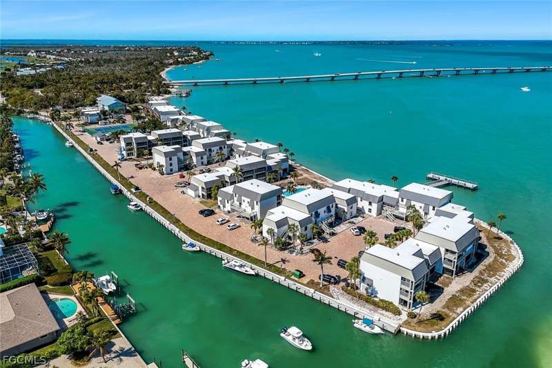 3 bedroom Condominium at 760 Sextant Dr 321, Mariner Pointe Condo, Sanibel — photo 4
