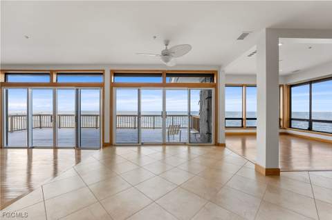 406 Gulf Bend Dr, Captiva FL - photo 13 of 47