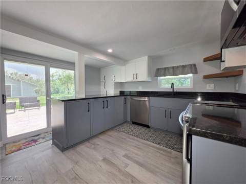 18387 Pioneer Rd, Fort Myers FL - photo 18 of 50