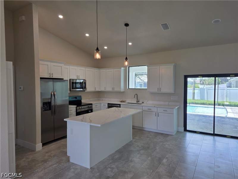 4 bedroom SingleFamilyResidence at 1815 SW 2nd St, Cape Coral, Cape Coral — photo 2