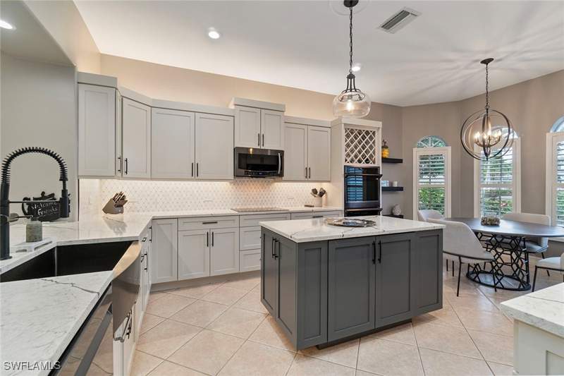 2 bedroom SingleFamilyResidence at 12471 Villagio Way, Villagio, Fort Myers — photo 2