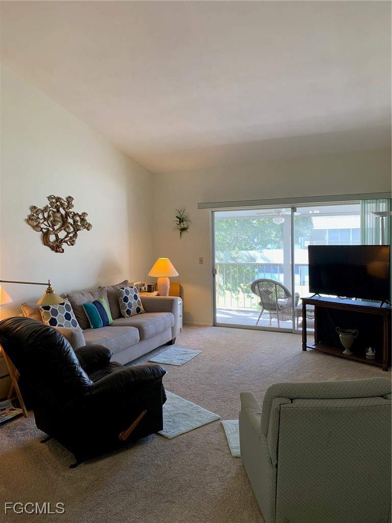 2 bedroom Condominium at 4202 SE 4th Pl 10, Country Club Estates Condo, Cape Coral — photo 4