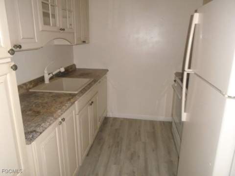 708 Victoria Dr 206, Cape Coral FL - photo 12 of 18