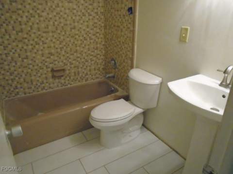 708 Victoria Dr 206, Cape Coral FL - photo 14 of 18