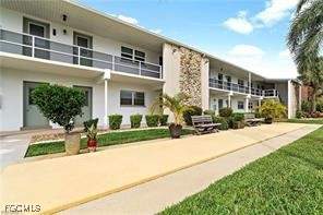 1 bedroom Condominium at 708 Victoria Dr 206, Victoria Manor Condo, Cape Coral — photo 2
