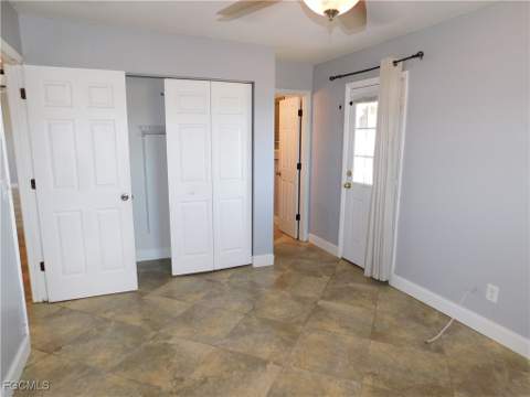 1217 NE 1st Pl, Cape Coral FL - photo 8 of 47