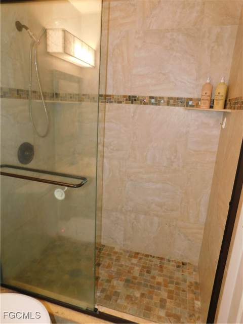 1217 NE 1st Pl, Cape Coral FL - photo 9 of 47