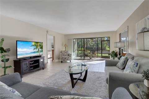 5015 Harbortown Ln 104, Fort Myers FL - photo 17 of 40