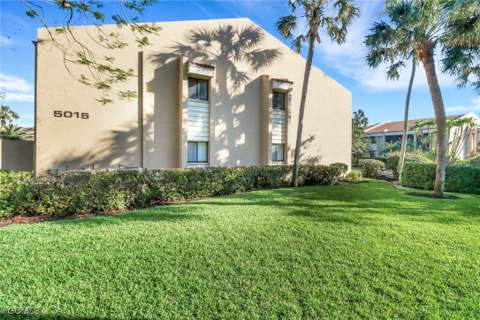 5015 Harbortown Ln 104, Fort Myers FL - photo 21 of 40