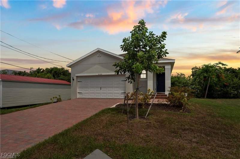 3 bedroom SingleFamilyResidence at 4320 Little Hickory Rd, Imperial Shores, Bonita Springs — photo 2