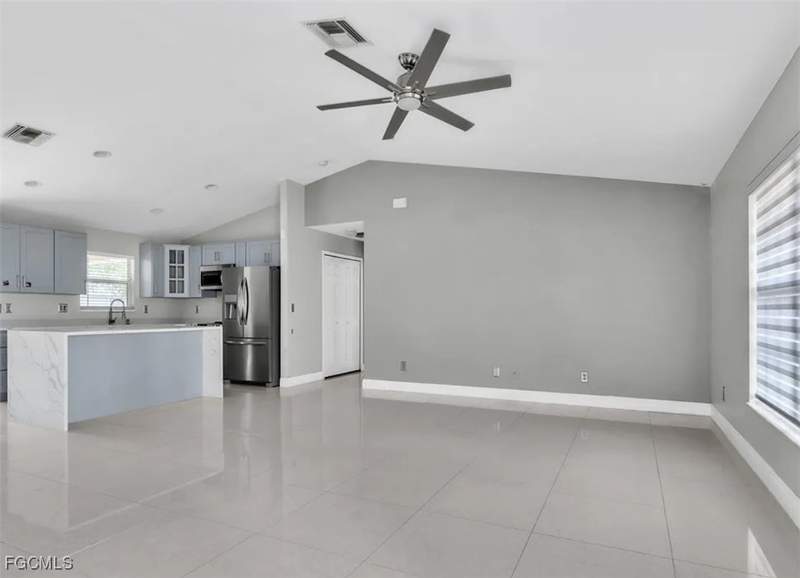 3 bedroom SingleFamilyResidence at 1526 NW 21st Pl, Cape Coral, Cape Coral — photo 3
