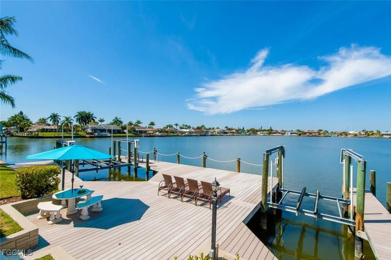 5 bedroom SingleFamilyResidence at 4902 SW 5th Pl, Cape Coral, Cape Coral — photo 3