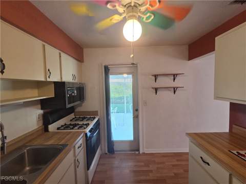 52 Heath Aster Ln, Lehigh Acres FL - photo 16 of 40