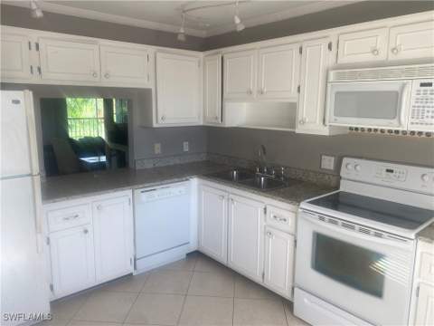 123 Palm Dr 2862, Naples FL - photo 6 of 18
