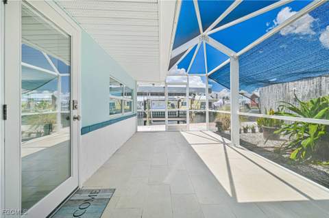 2500 Harbor View Dr, Matlacha FL - photo 11 of 37