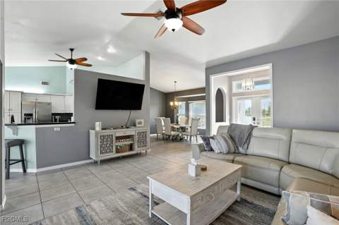 2802 SW 20th Ave, Cape Coral FL - photo 6 of 31