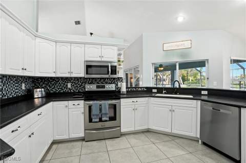 2802 SW 20th Ave, Cape Coral FL - photo 8 of 31