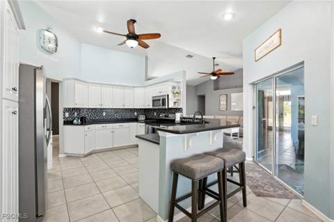 2802 SW 20th Ave, Cape Coral FL - photo 9 of 31