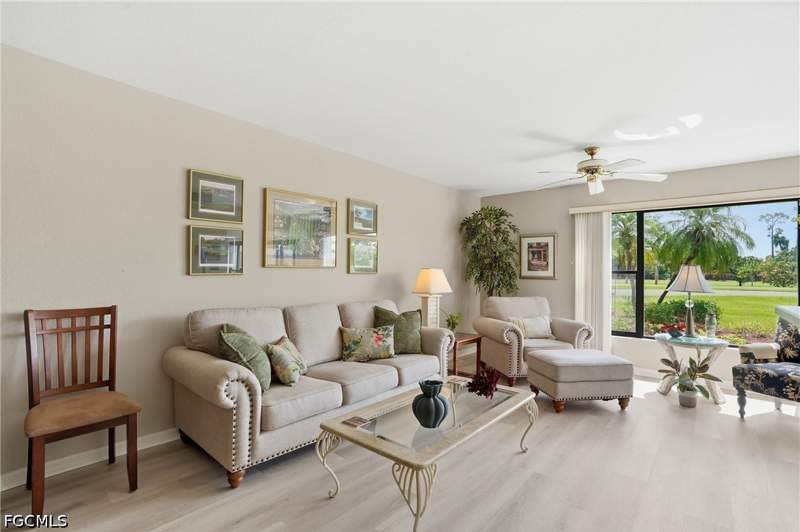 3 bedroom Condominium at 5905 Trailwinds Dr 816, Oakmont Village, Fort Myers — photo 3