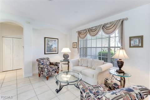 5609 Harbour Cir, Cape Coral FL - photo 11 of 50
