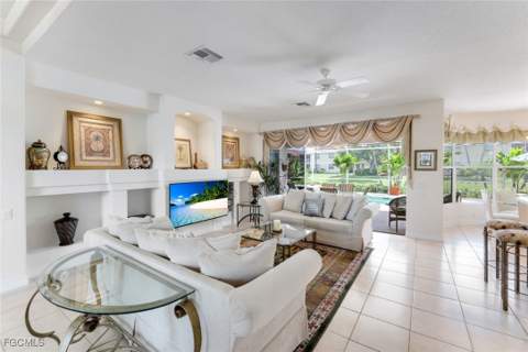 5609 Harbour Cir, Cape Coral FL - photo 6 of 50