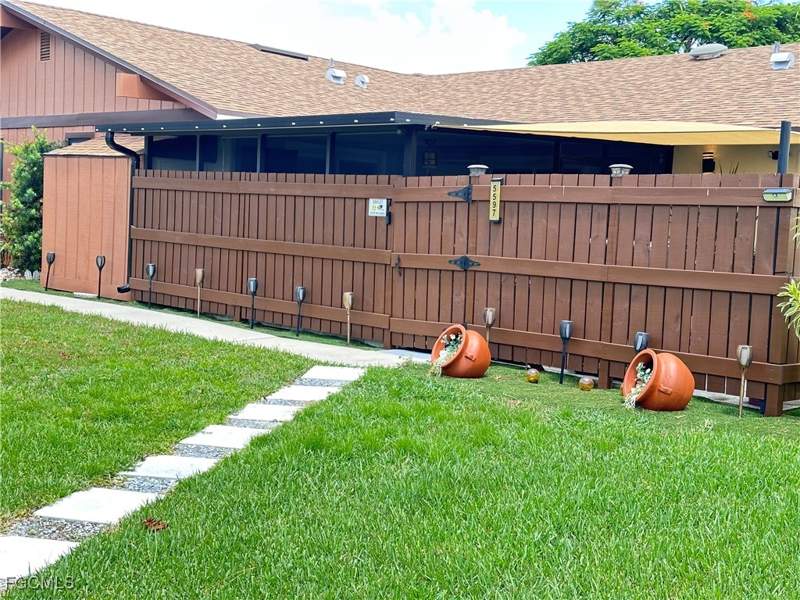 2 bedroom Condominium at 5597 Foxlake Dr, Foxmoor Lakes, North Fort Myers — photo 3