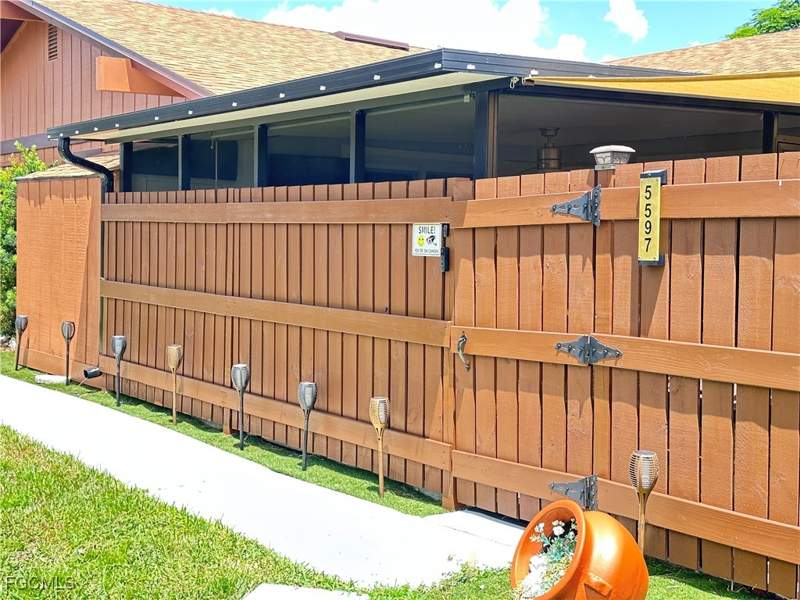 2 bedroom Condominium at 5597 Foxlake Dr, Foxmoor Lakes, North Fort Myers — photo 4
