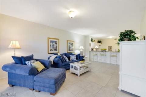 10049 Heather Ln 101, Naples FL - photo 8 of 28
