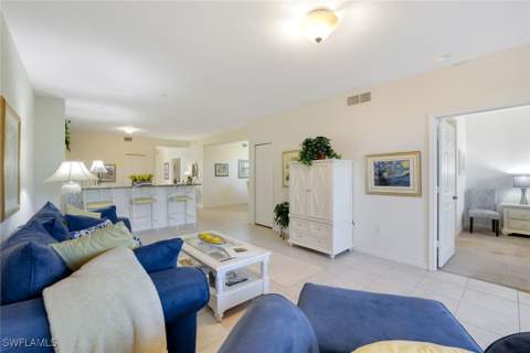 10049 Heather Ln 101, Naples FL - photo 9 of 28