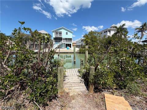6014 Cypress Ln, Bonita Springs FL - photo 7 of 32