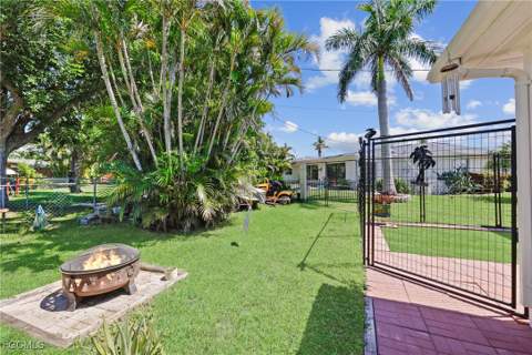 4517 Vinsetta Ave, North Fort Myers FL - photo 15 of 27