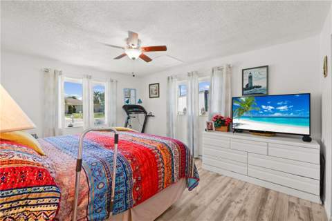4517 Vinsetta Ave, North Fort Myers FL - photo 17 of 27