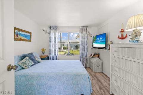 4517 Vinsetta Ave, North Fort Myers FL - photo 21 of 27
