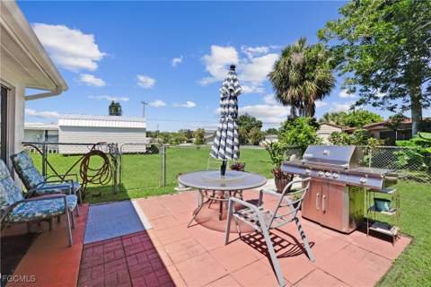 4517 Vinsetta Ave, North Fort Myers FL - photo 24 of 27