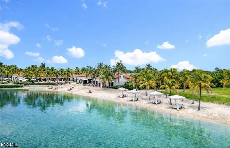 4 bedroom SingleFamilyResidence at 10264 Porto Romano Dr, Porto Romano, Miromar Lakes — photo 3