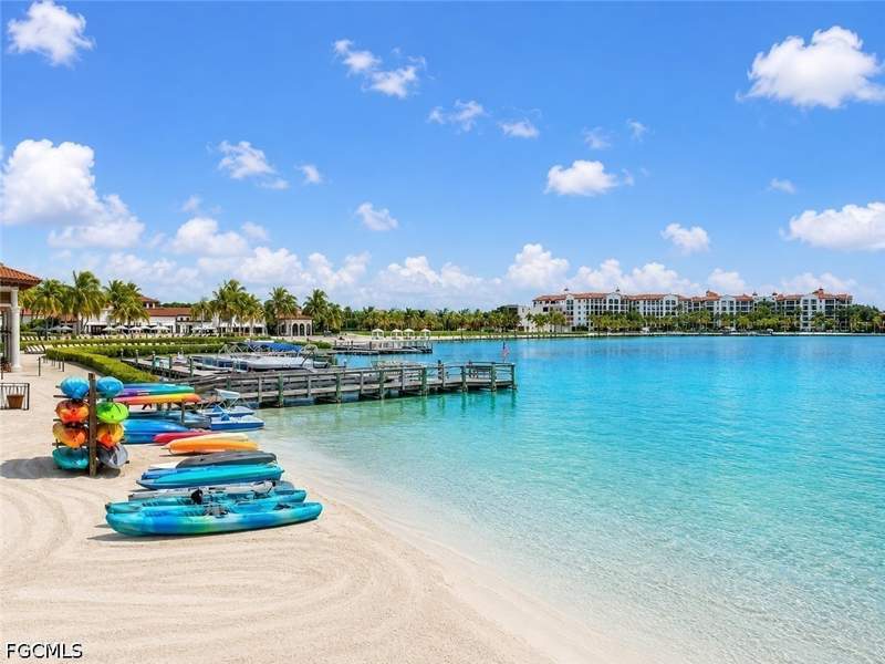 4 bedroom SingleFamilyResidence at 10264 Porto Romano Dr, Porto Romano, Miromar Lakes — photo 4