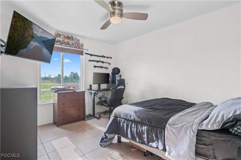 2816 NE 5th Pl, Cape Coral FL - photo 16 of 28