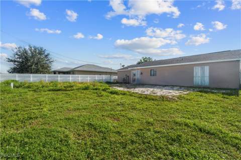2816 NE 5th Pl, Cape Coral FL - photo 22 of 28