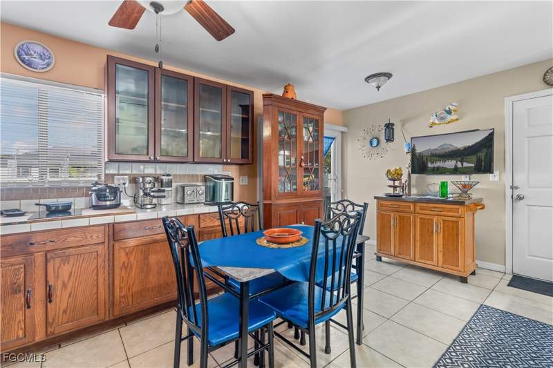 3 bedroom SingleFamilyResidence at 2816 NE 5th Pl, Cape Coral, Cape Coral — photo 5