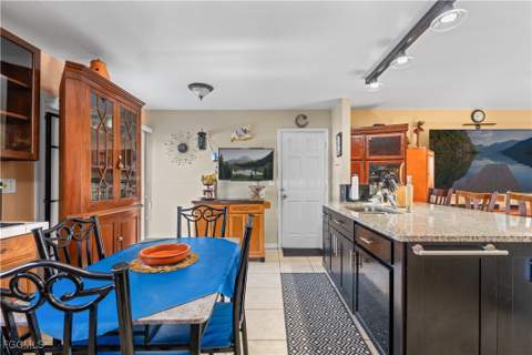 2816 NE 5th Pl, Cape Coral FL - photo 6 of 28