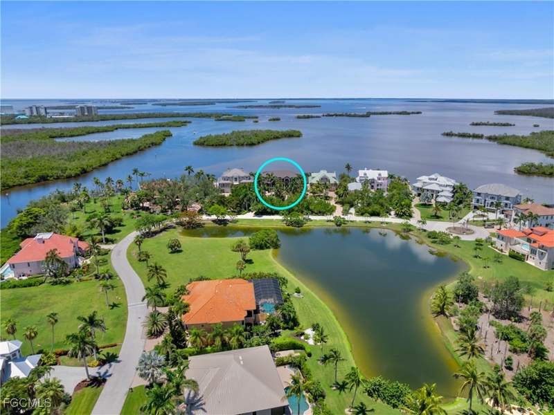 4 bedroom SingleFamilyResidence at 14761 Jonathan Harbour Dr, Jonathan Harbour, Fort Myers — photo 4
