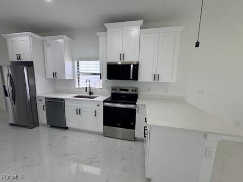 520 Millcreek St, Lehigh Acres FL - photo 12 of 33