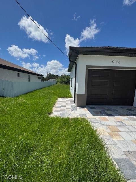 520 Millcreek St, Lehigh Acres FL - photo 6 of 33