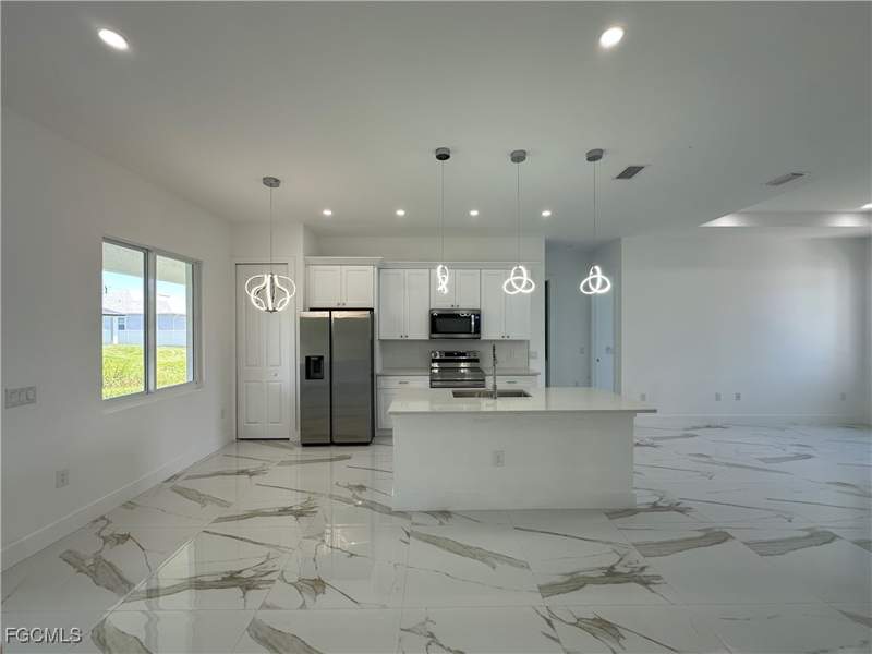 3 bedroom SingleFamilyResidence at 3124 35th St SW, Lehigh Acres, Lehigh Acres — photo 4