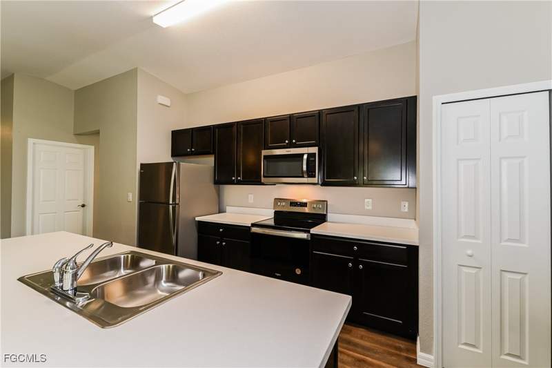4 bedroom SingleFamilyResidence at 3507 26th St SW, Lehigh Acres, Lehigh Acres — photo 3